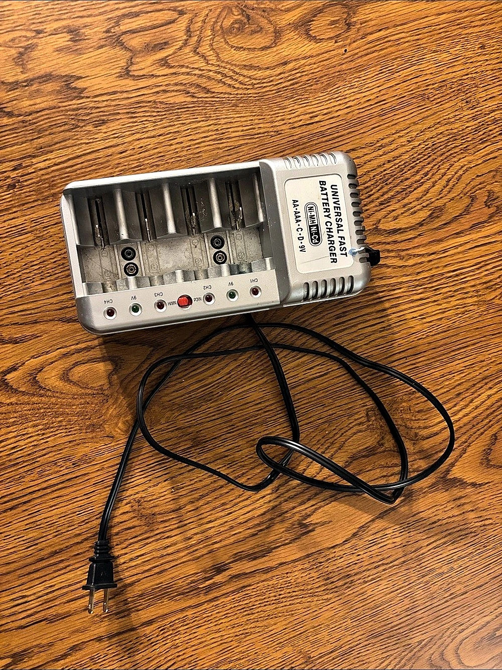 Universal Fast Battery Charger Gray